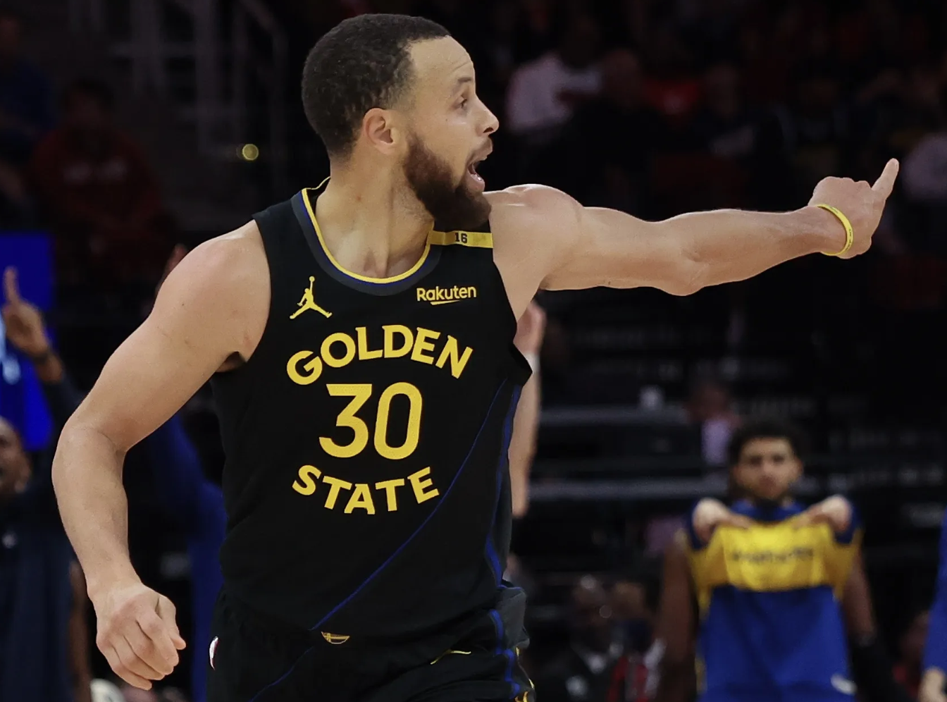 安卓模拟器下载-库里连续三场比赛得分超过重返赛场，篮网不断突破！全场沸腾不已的简单介绍